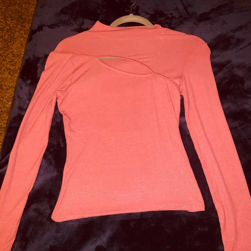 Super Cute long Sleeve Blouse with a cute out in the front